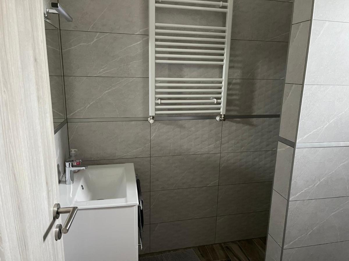 Rajczi Apartman Mohacs Exterior photo